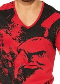 Camiseta Vermelha de Gola V